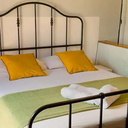 Naxos Apartment *